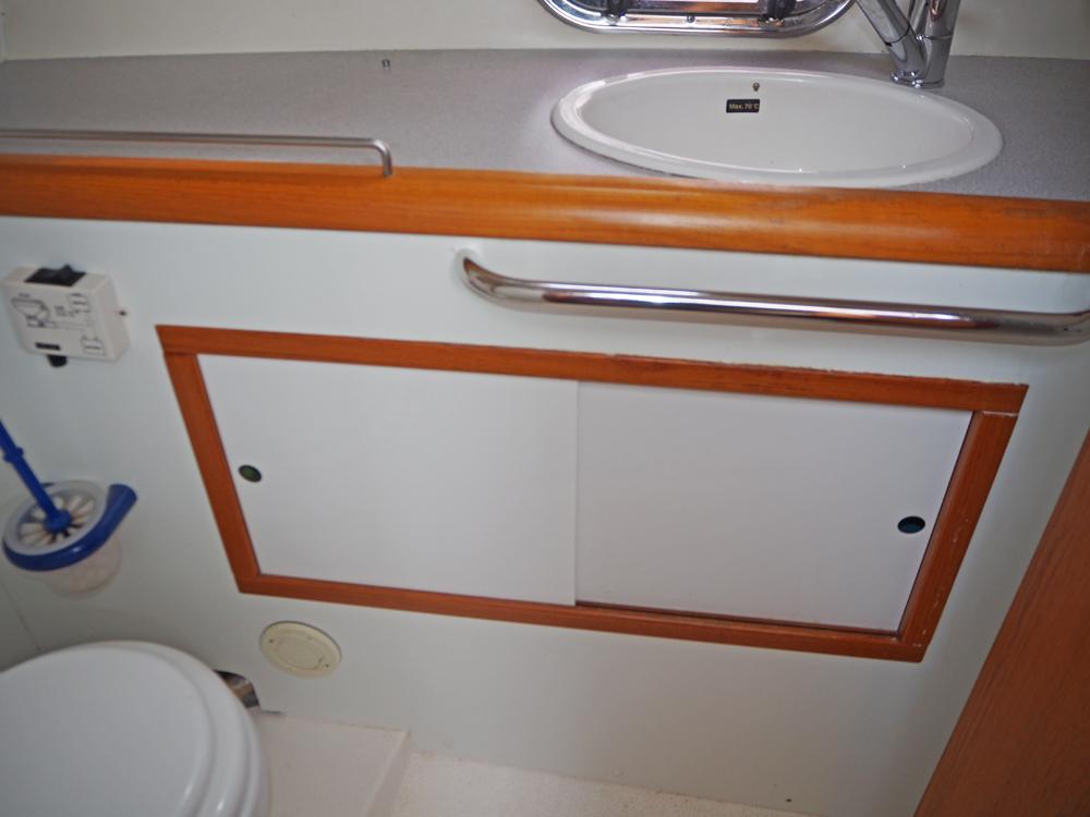 Fore ship, Accommodation